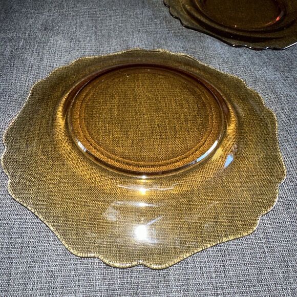 New Martinsville Salad Plates 2 Amber Depression Glass Scalloped Edges EUC 1930s - Picture 3 of 6